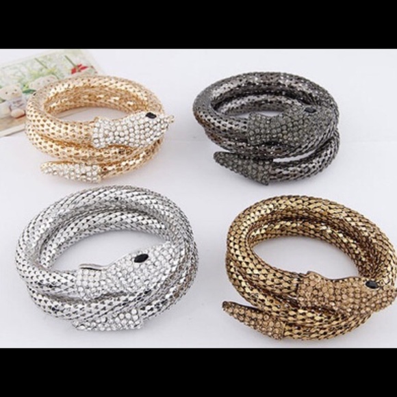 🔥LAST ONE🔥 Vintage Snake Cuff Bangle - Picture 4 of 4